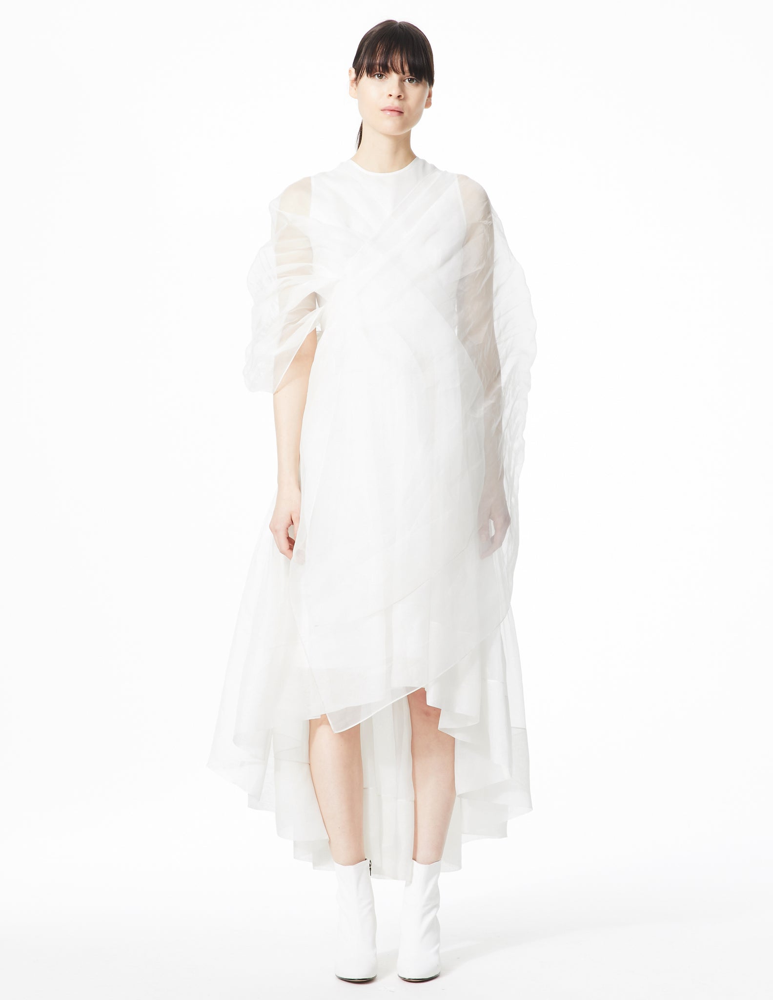 morgane le fay white gown